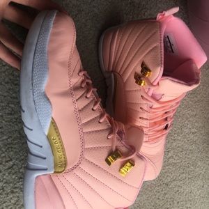 Air retro 12 2018 pink Jordan’s GS